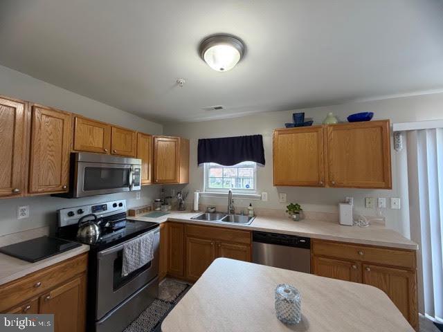 TOWNES AT TINKER'S CREEK - Residential