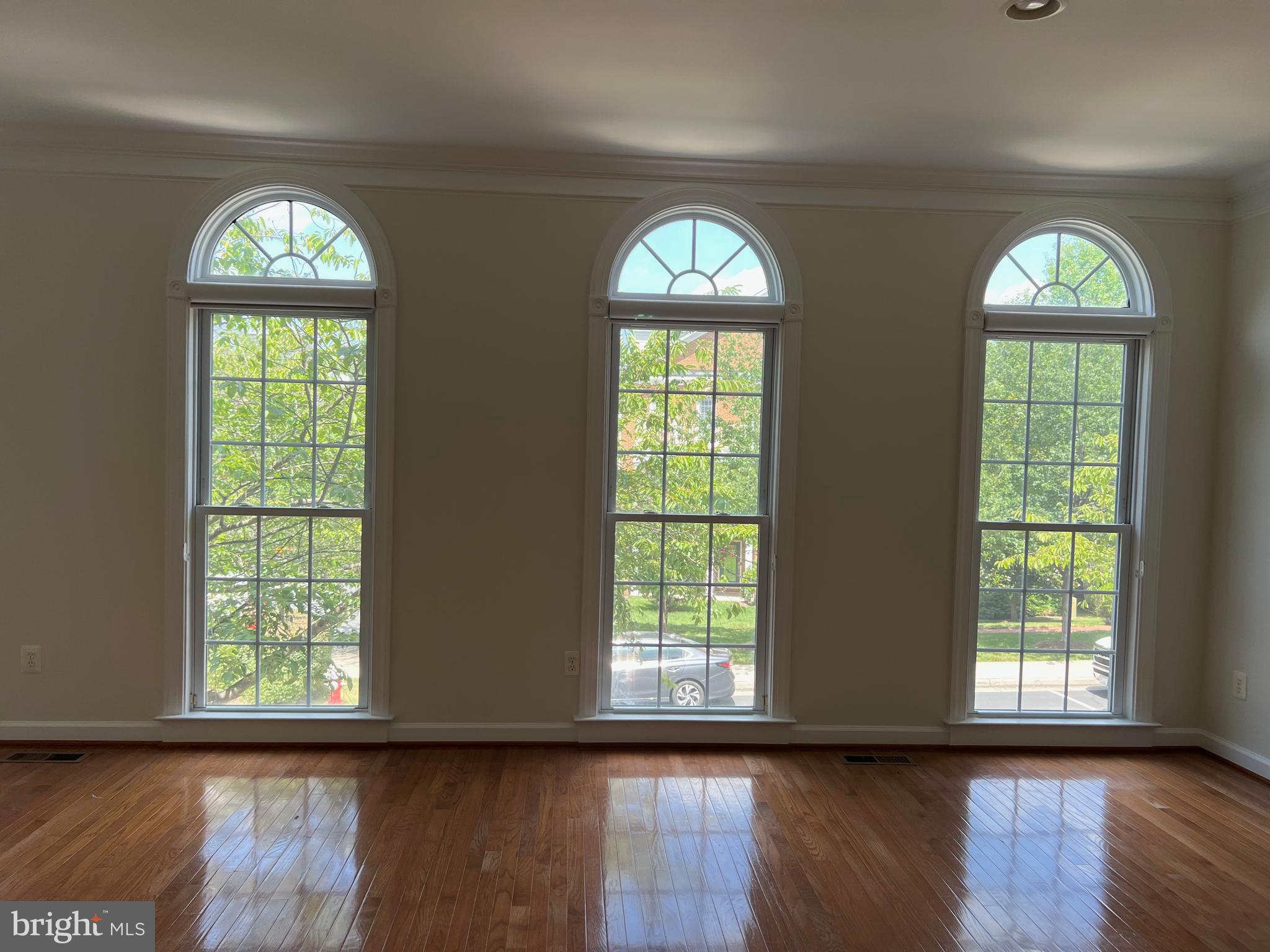 CHARLESTON SQUARE TOWNHM - Residential Lease