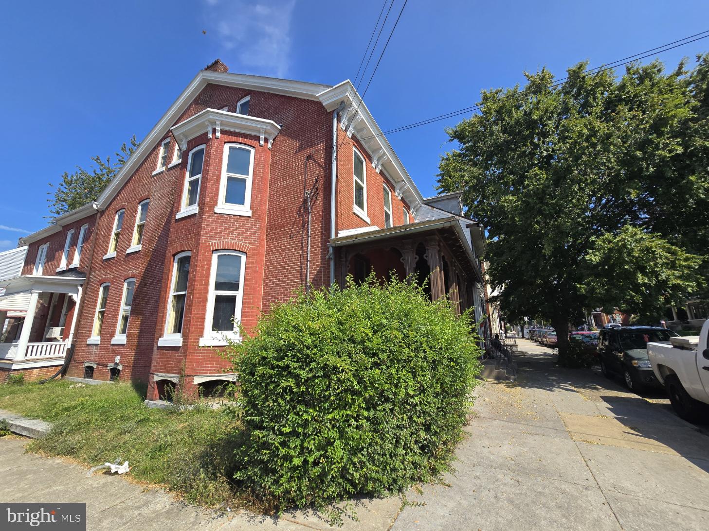 1017 CHESTNUT STREET