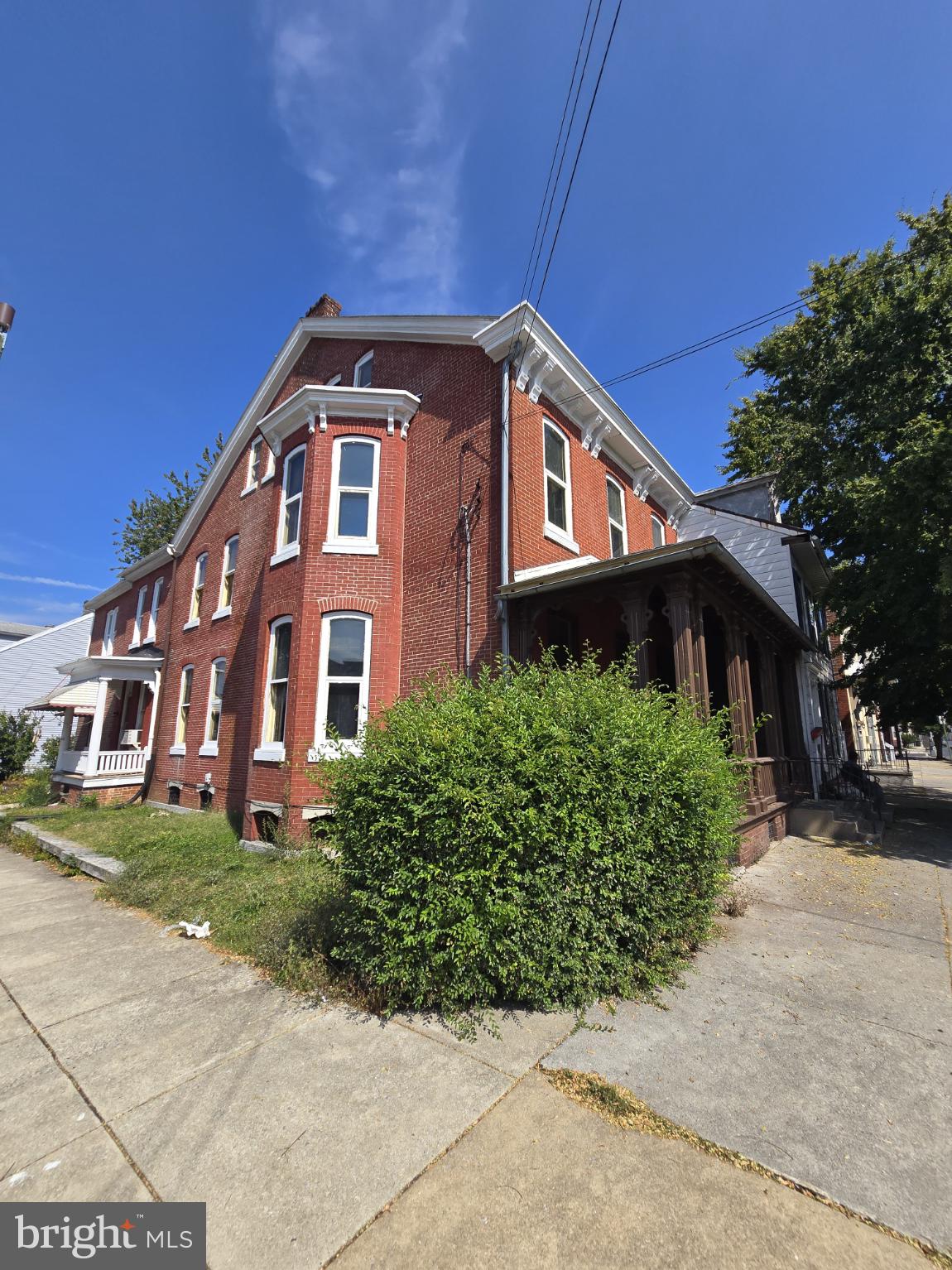 1017 CHESTNUT STREET