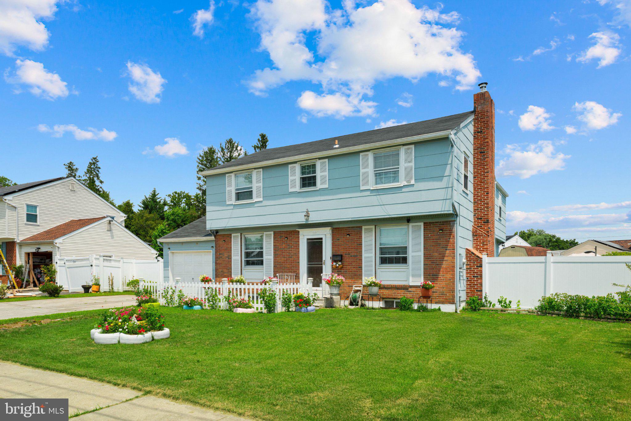 Photo 1 of 47 — 242 HENDRICKSON AVENUE, BEVERLY, NJ 08010