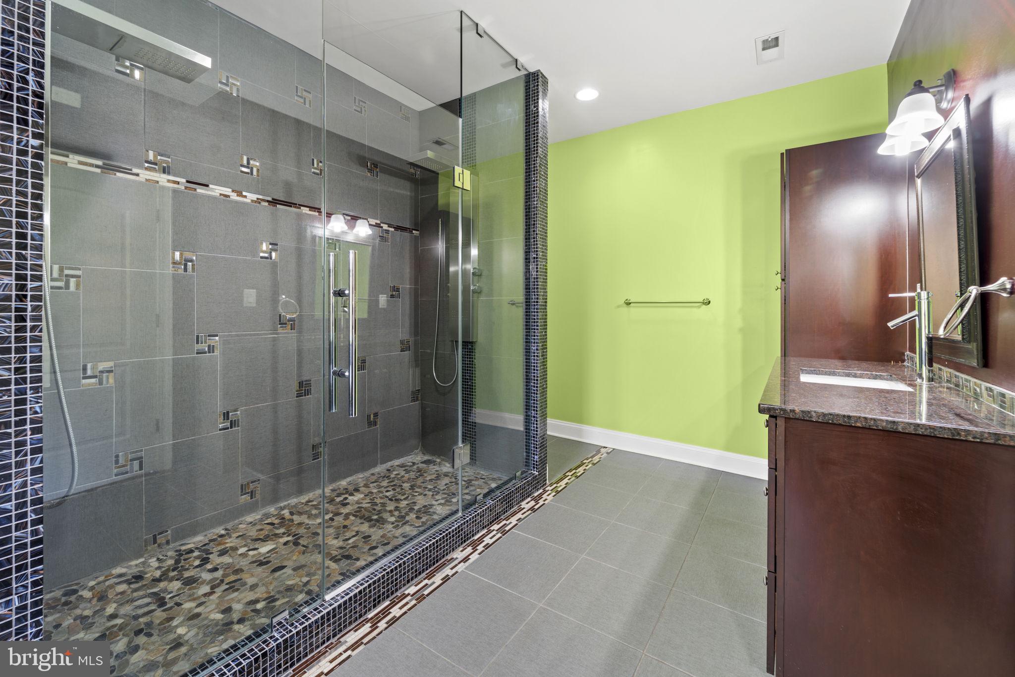 STENWOOD - Residential Lease