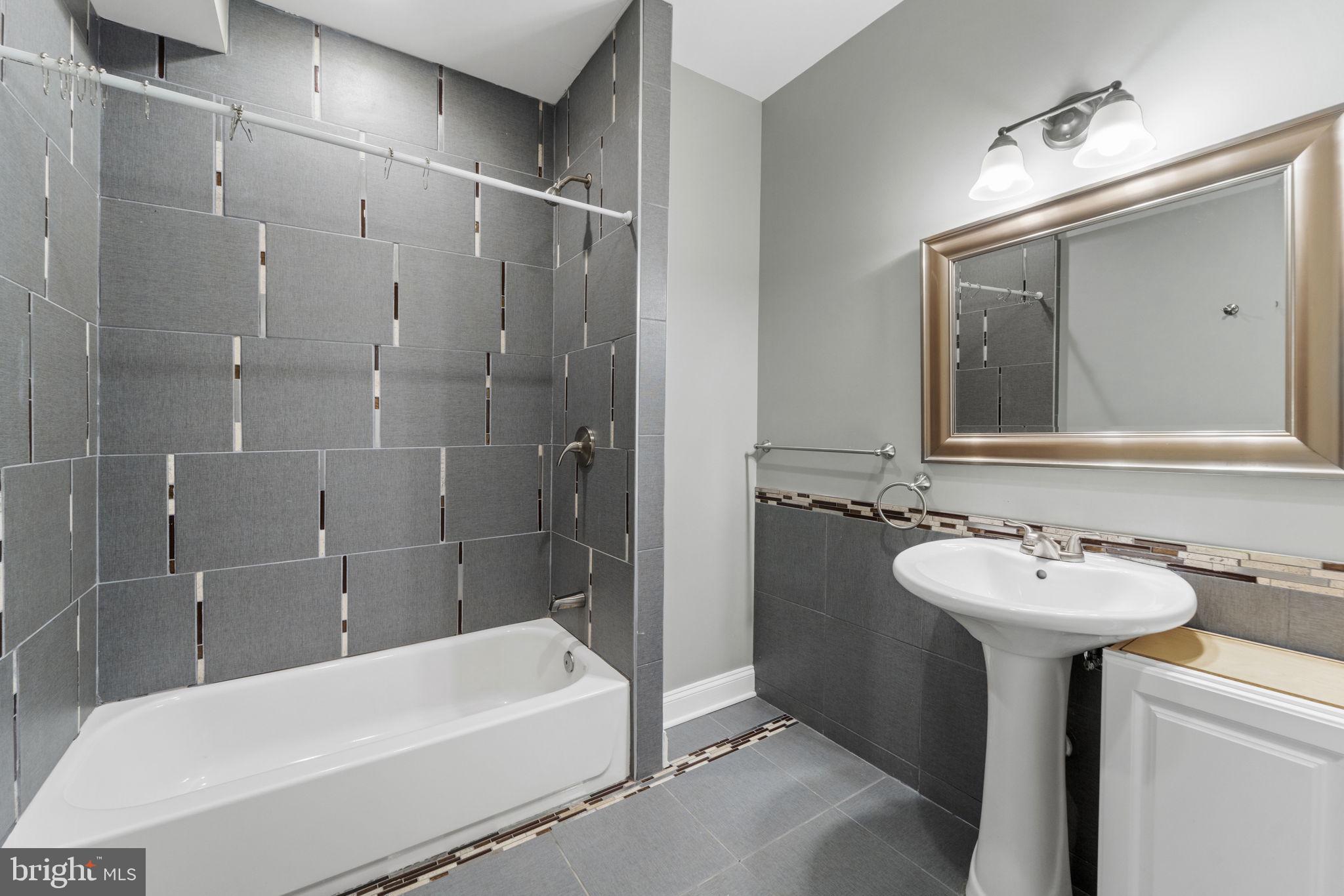 STENWOOD - Residential Lease