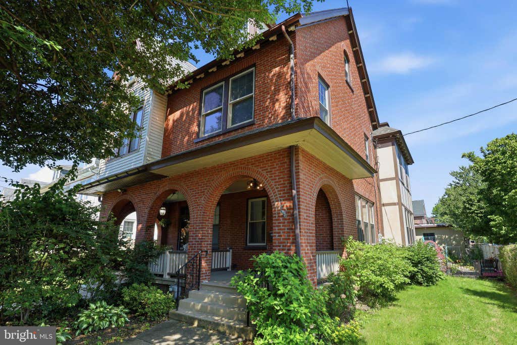 Photo of 699 New Holland Avenue, LANCASTER, PA 17602 (MLS # PALA2089672)