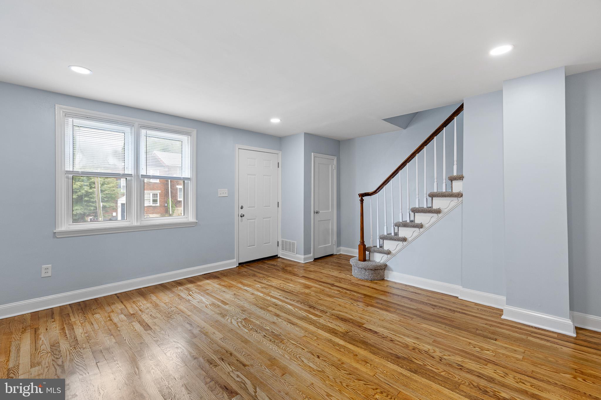 2709 W 6TH STREET