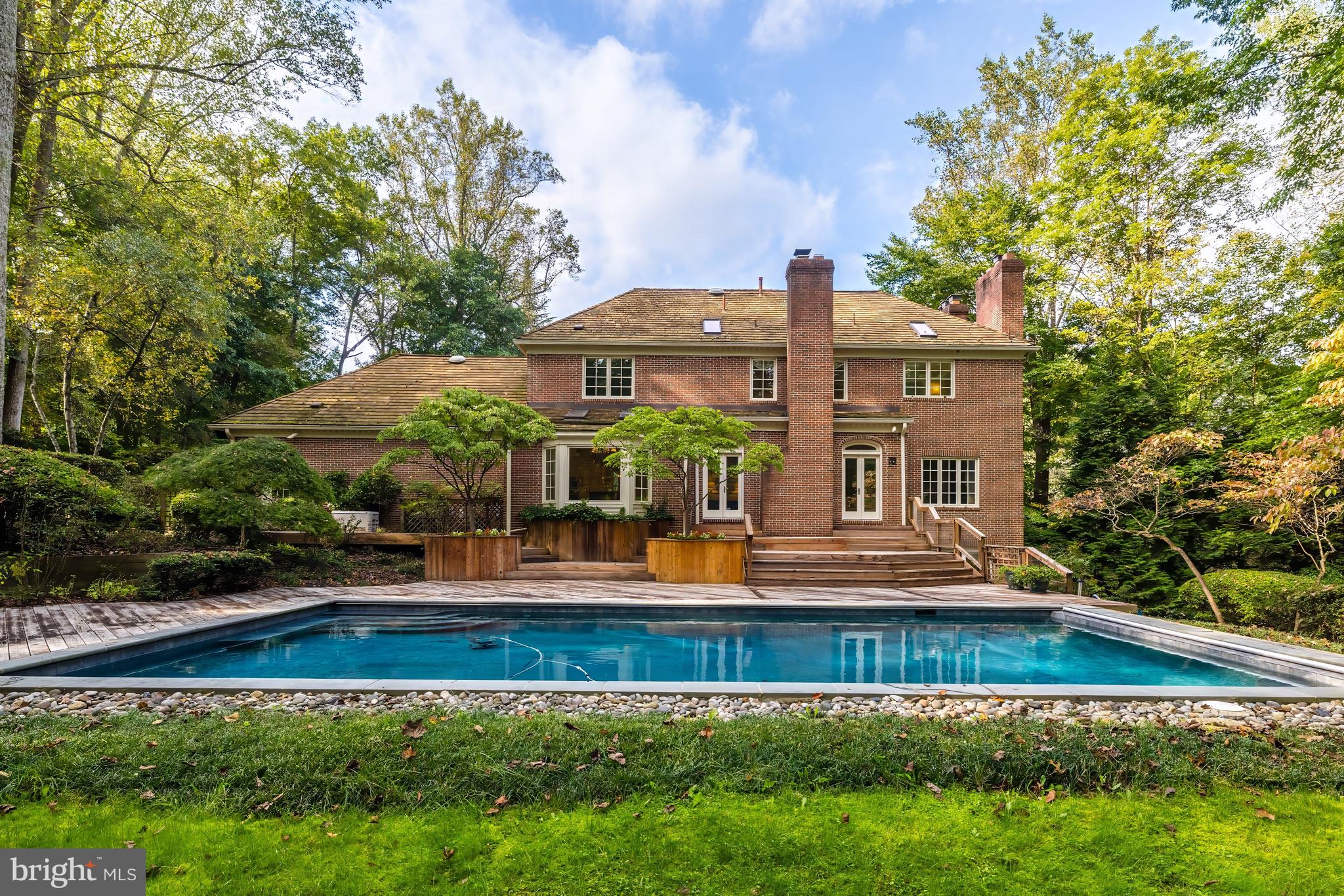 GEORGETOWN PLACE - Residential