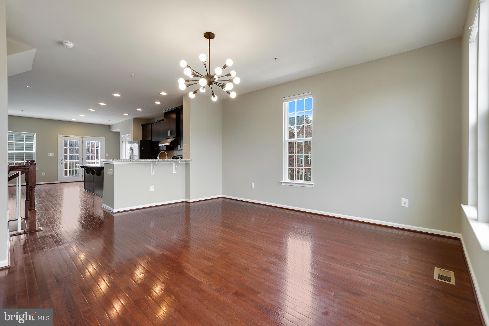 GREENBELT STATION - Residential