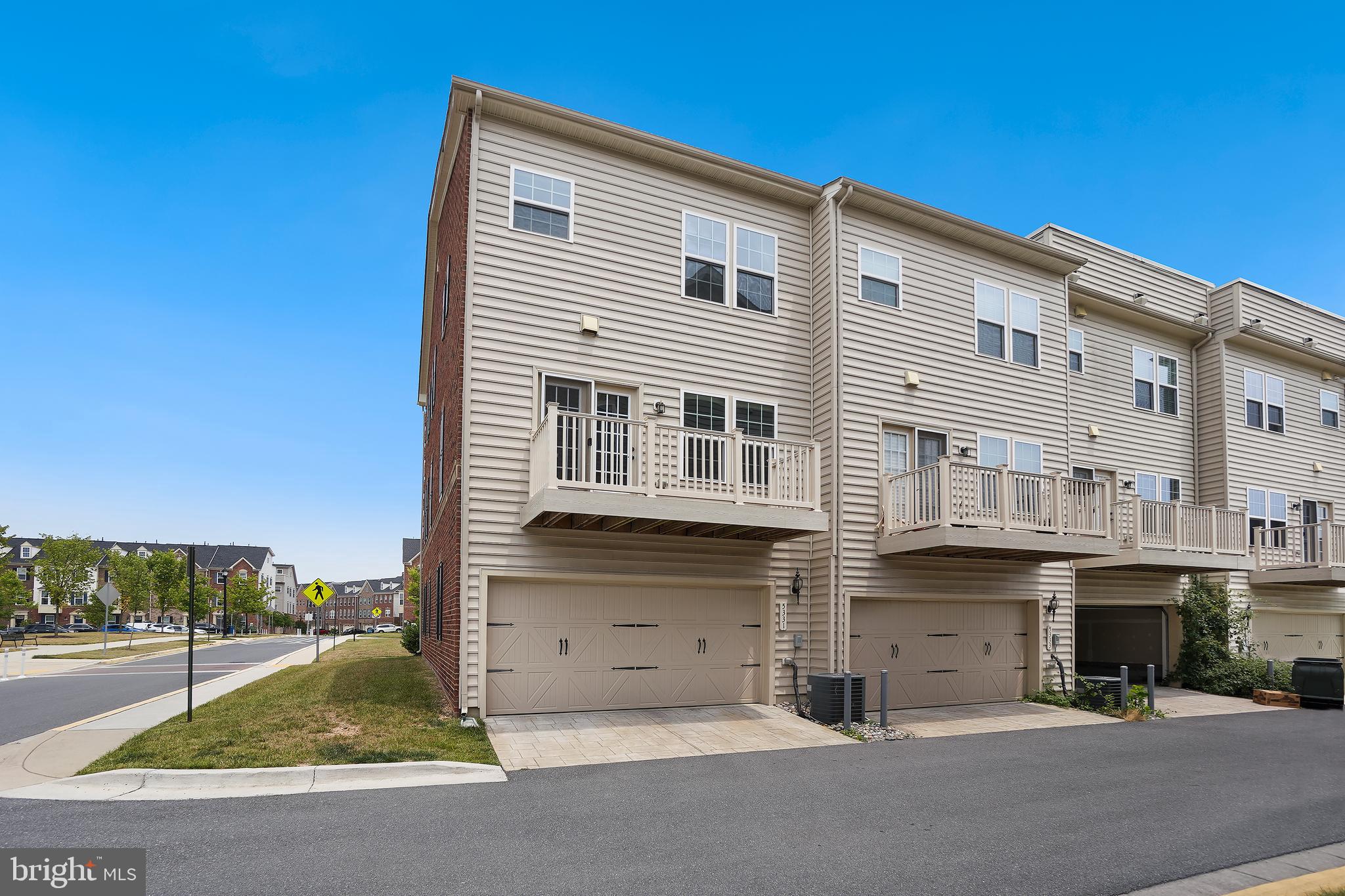 GREENBELT STATION - Residential