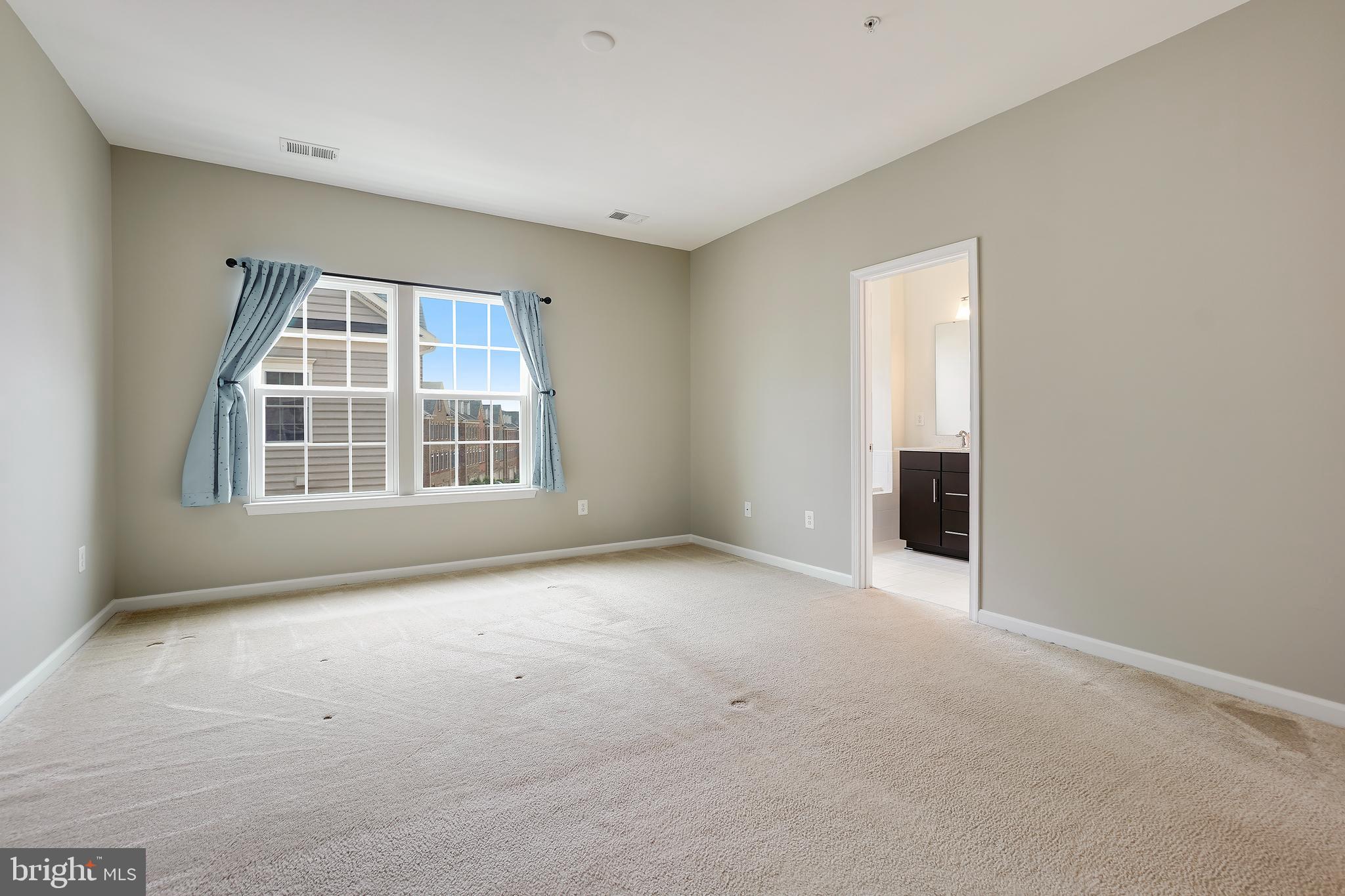 GREENBELT STATION - Residential