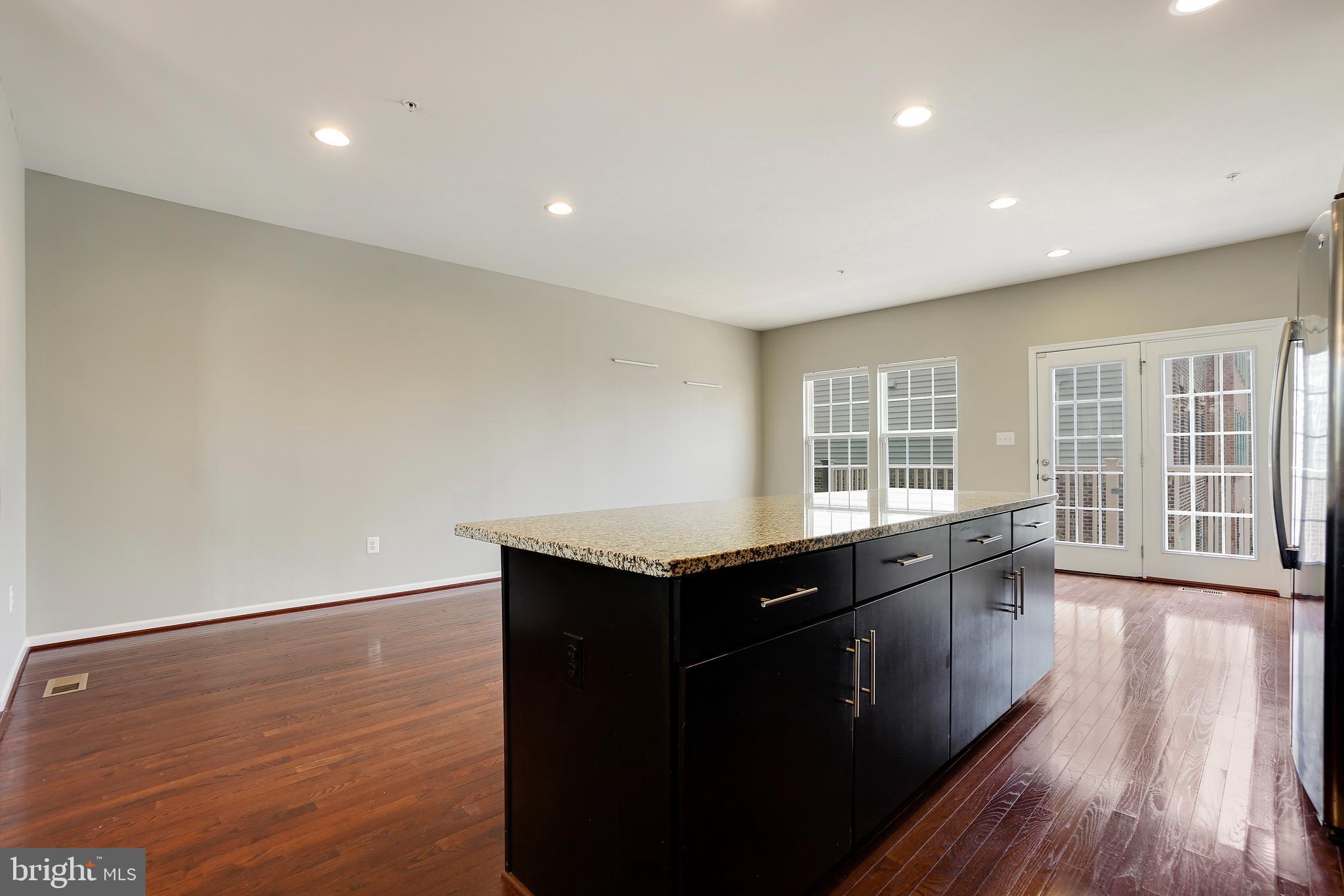 GREENBELT STATION - Residential