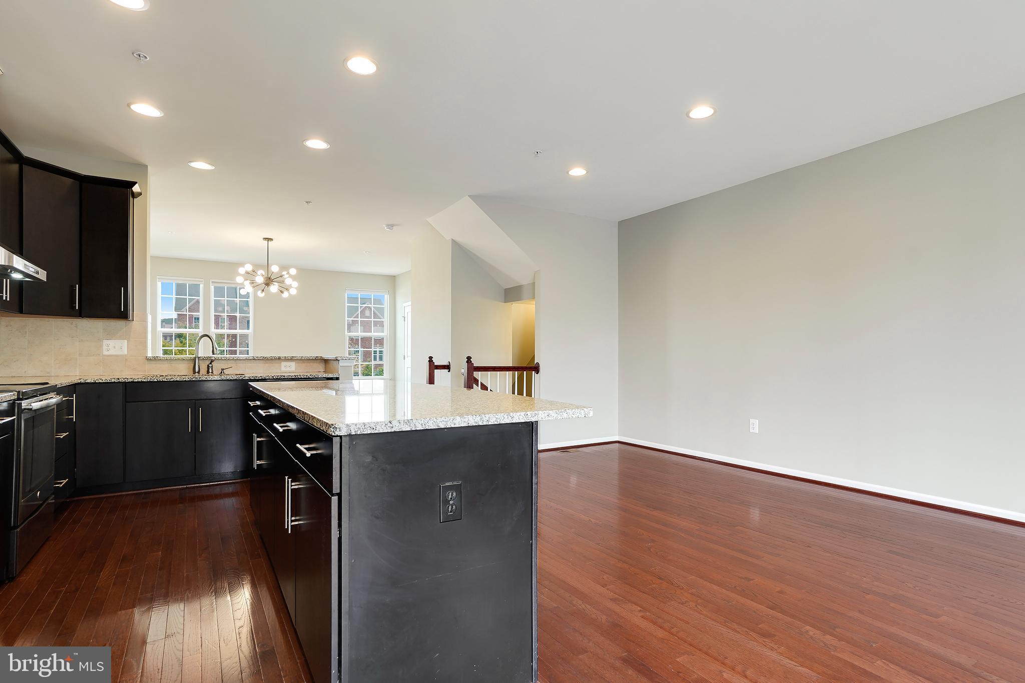 GREENBELT STATION - Residential