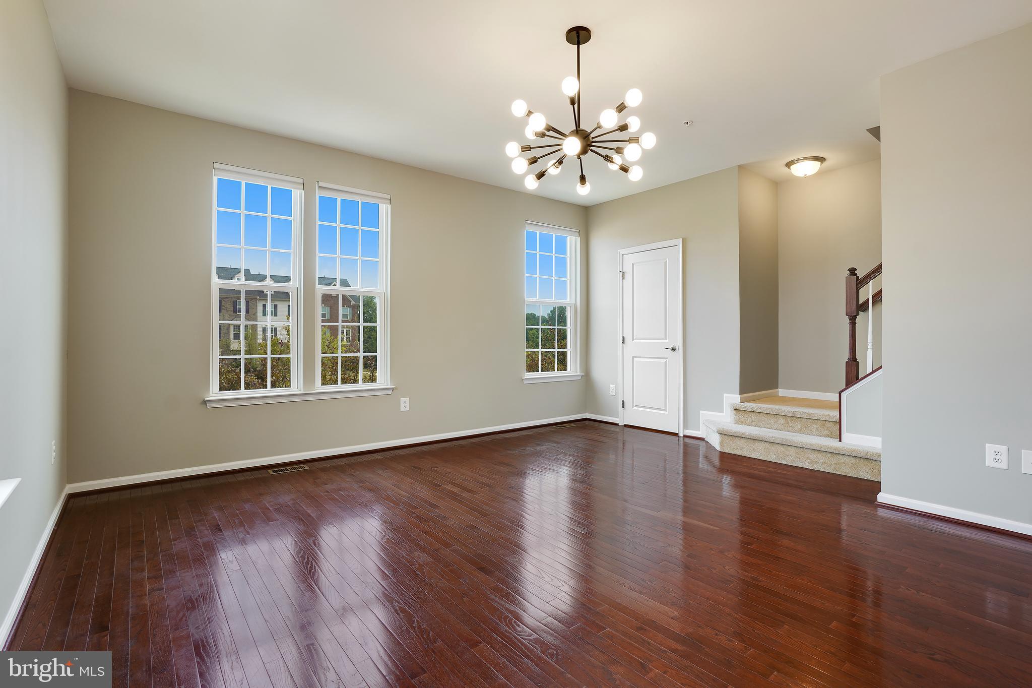 GREENBELT STATION - Residential