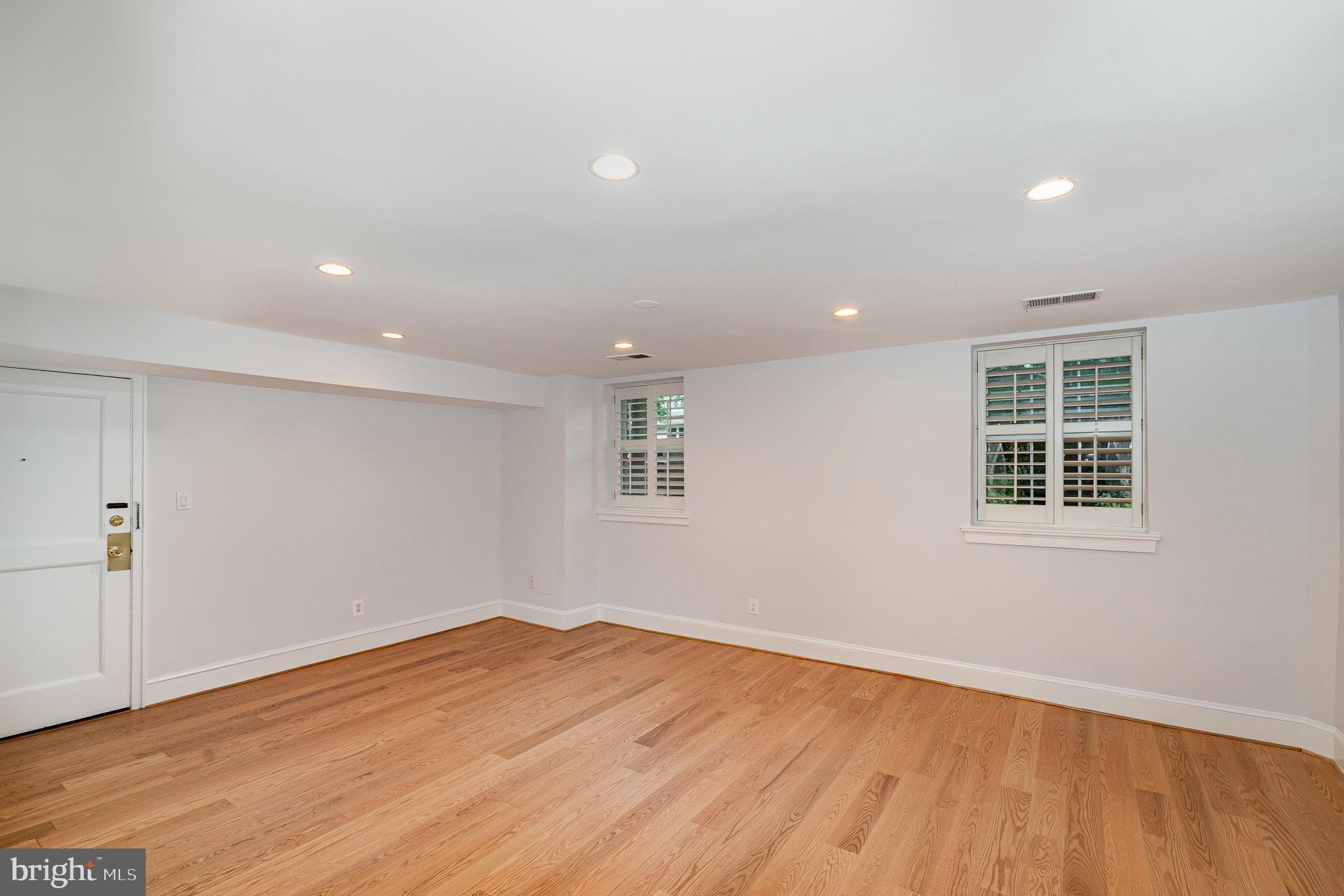 400 COMMONWEALTH AVENUE 107