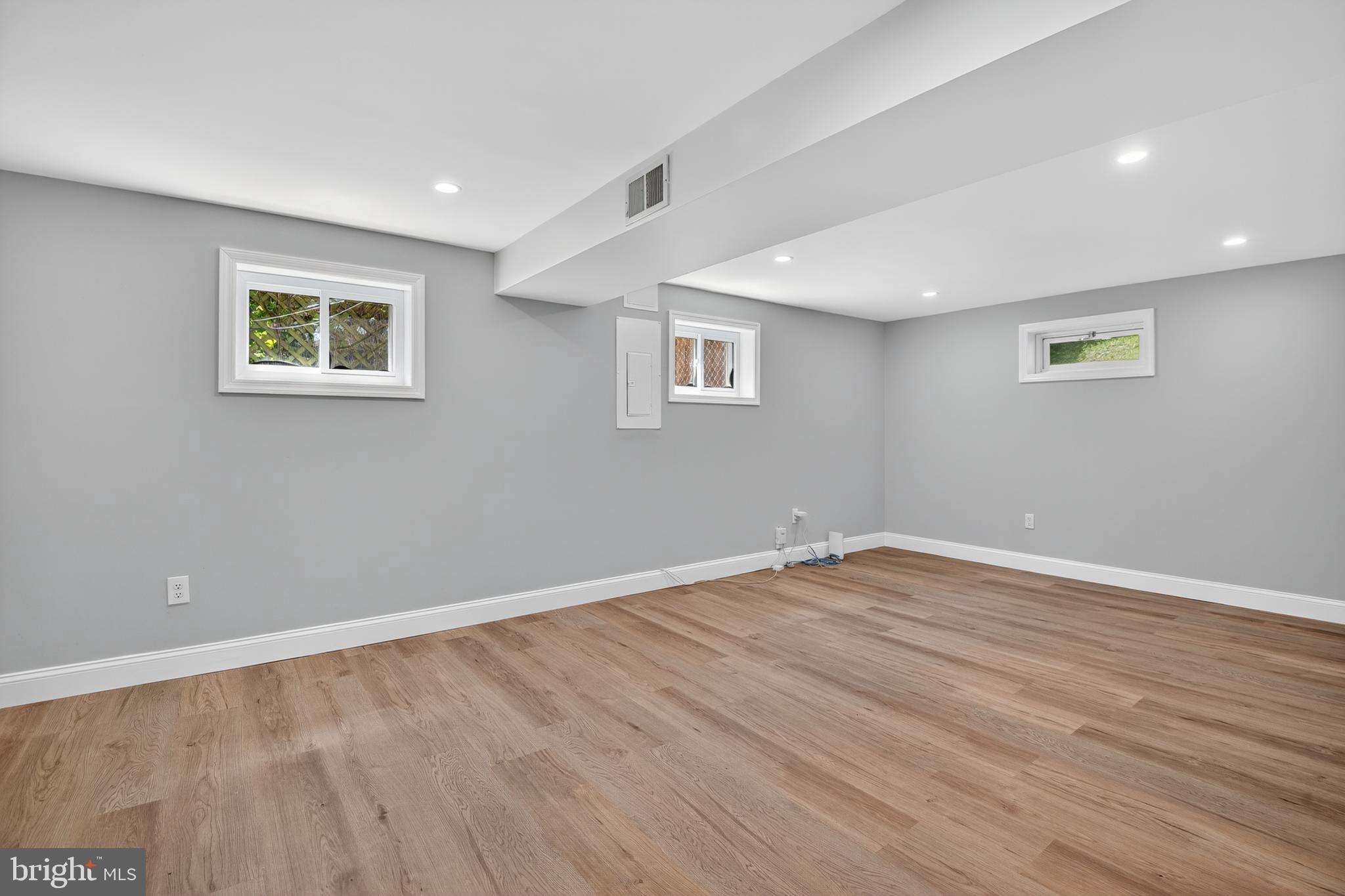 NORTH BETHESDA GROVE - Residential