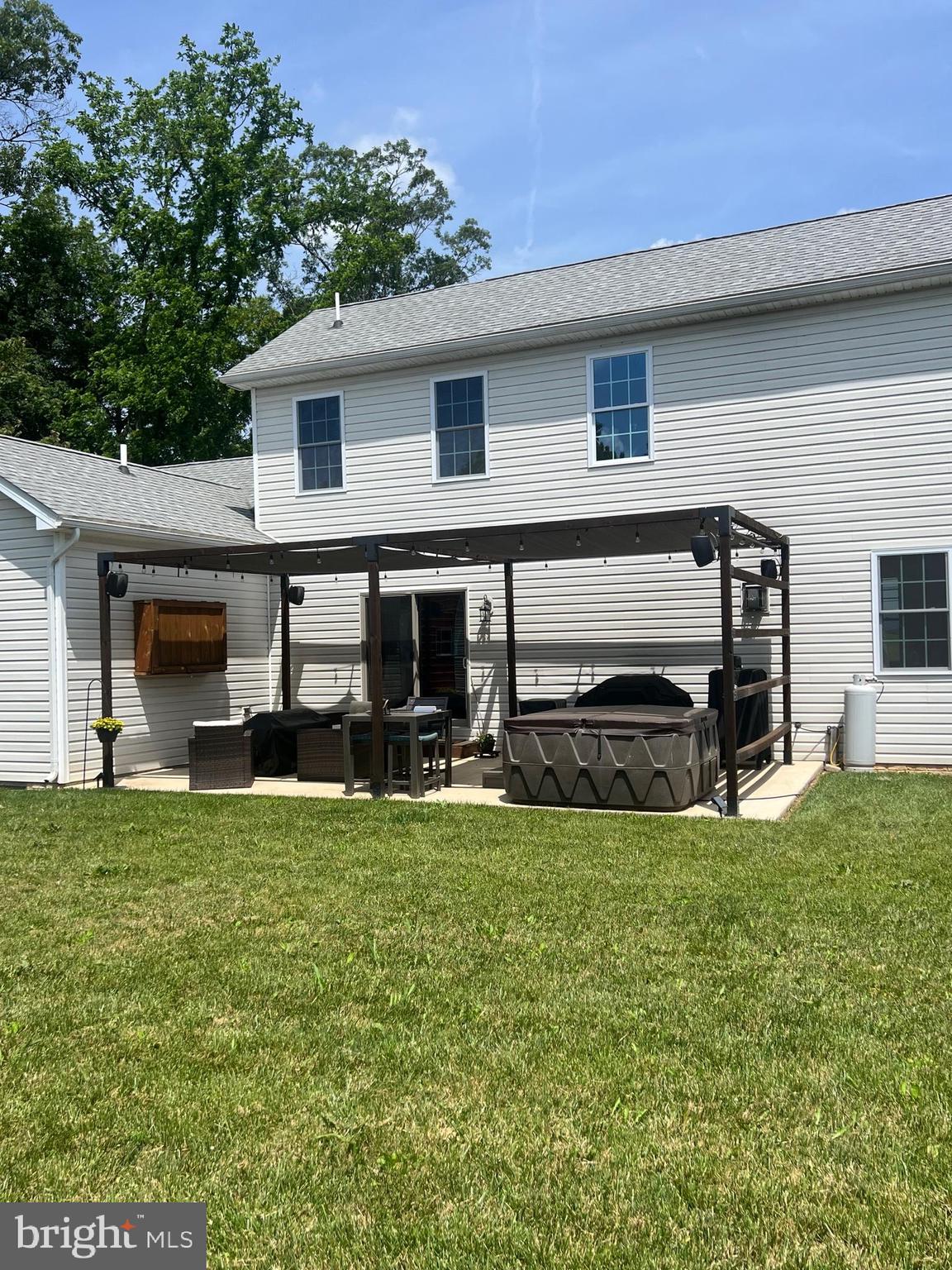 NONE AVAILABLE - Residential Lease