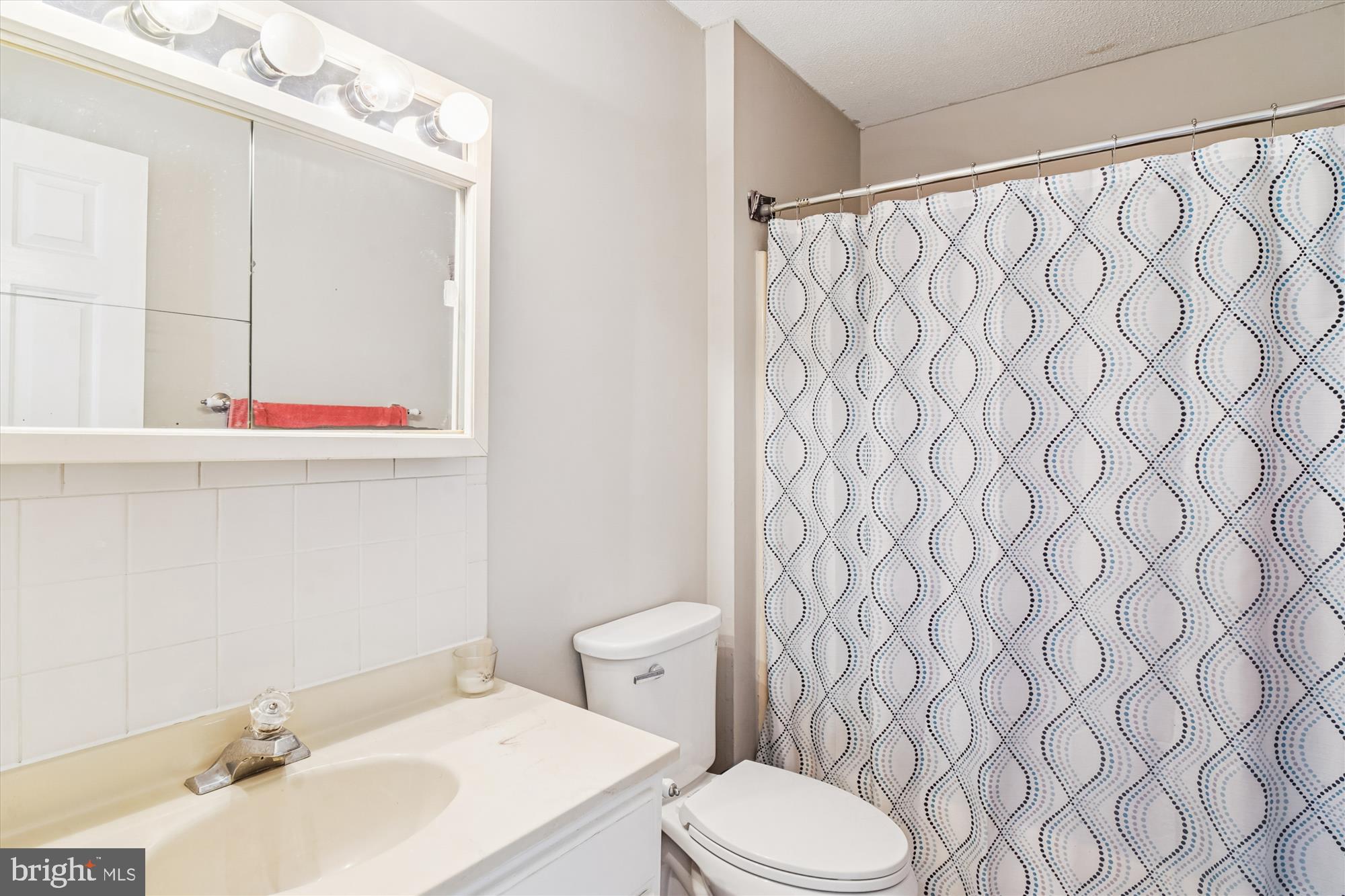 BOSS ARNOLD VILLAGE - Residential