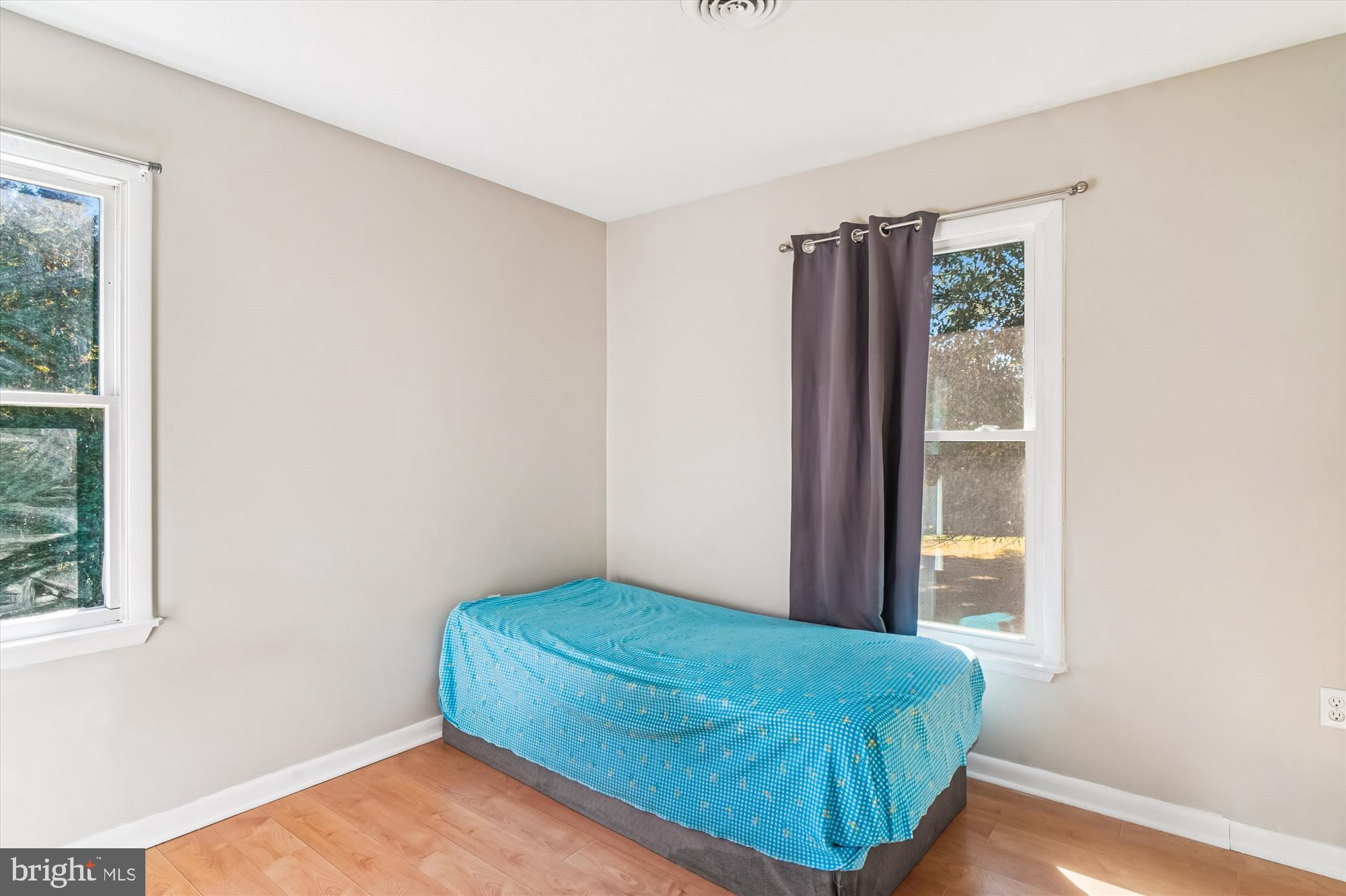 BOSS ARNOLD VILLAGE - Residential