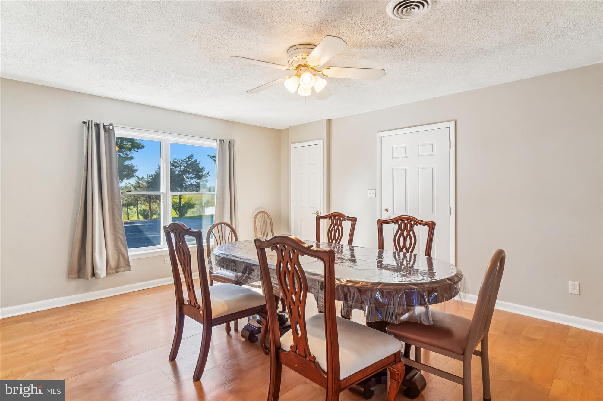 BOSS ARNOLD VILLAGE - Residential