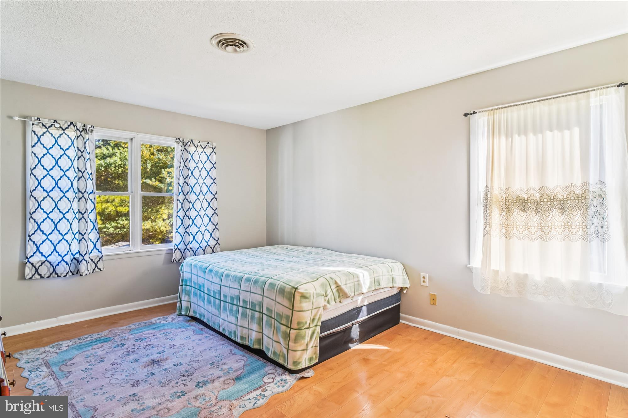 BOSS ARNOLD VILLAGE - Residential