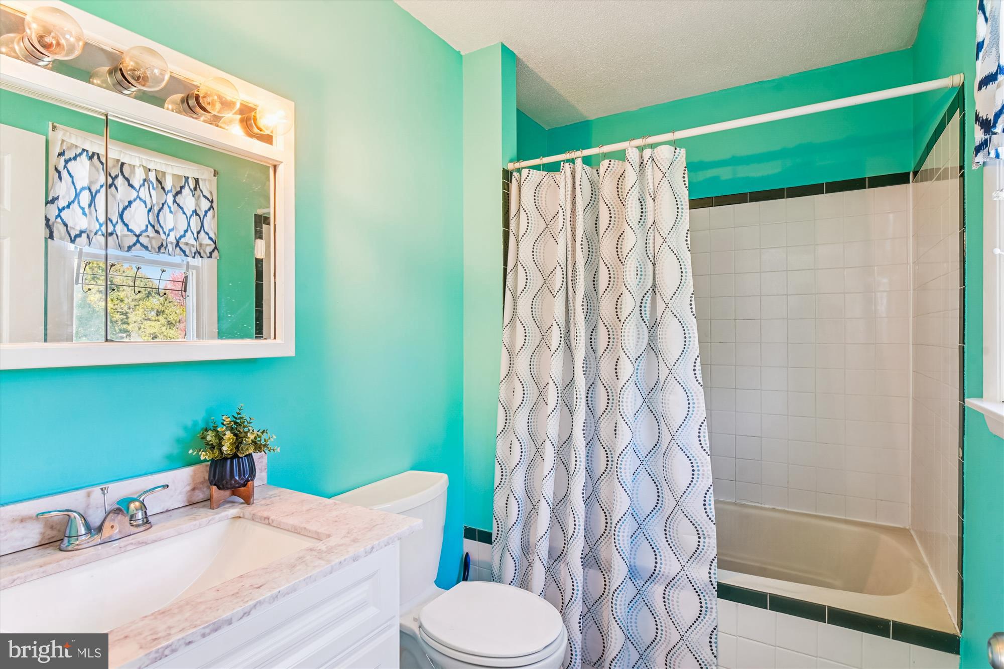 BOSS ARNOLD VILLAGE - Residential