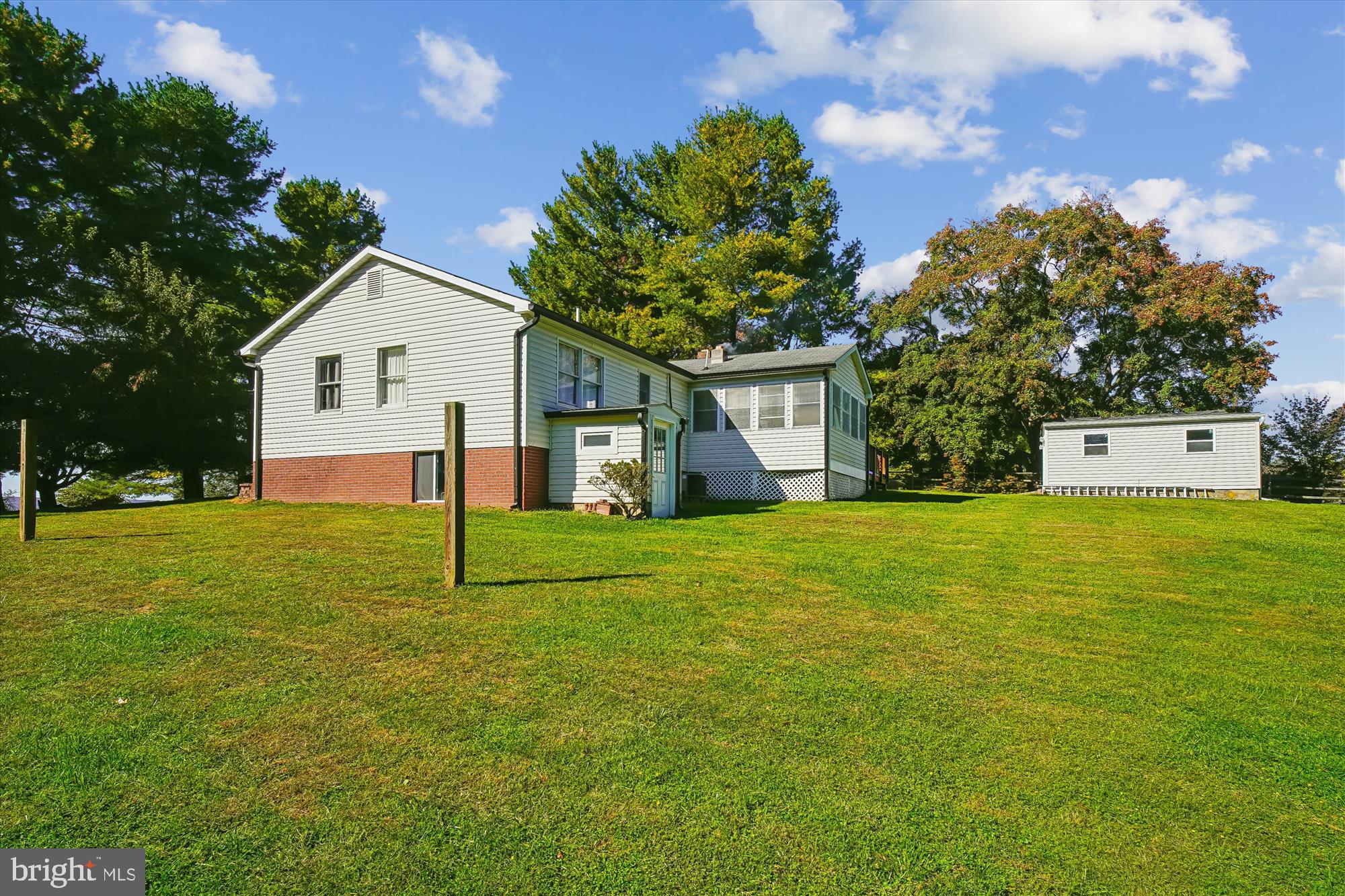 BOSS ARNOLD VILLAGE - Residential