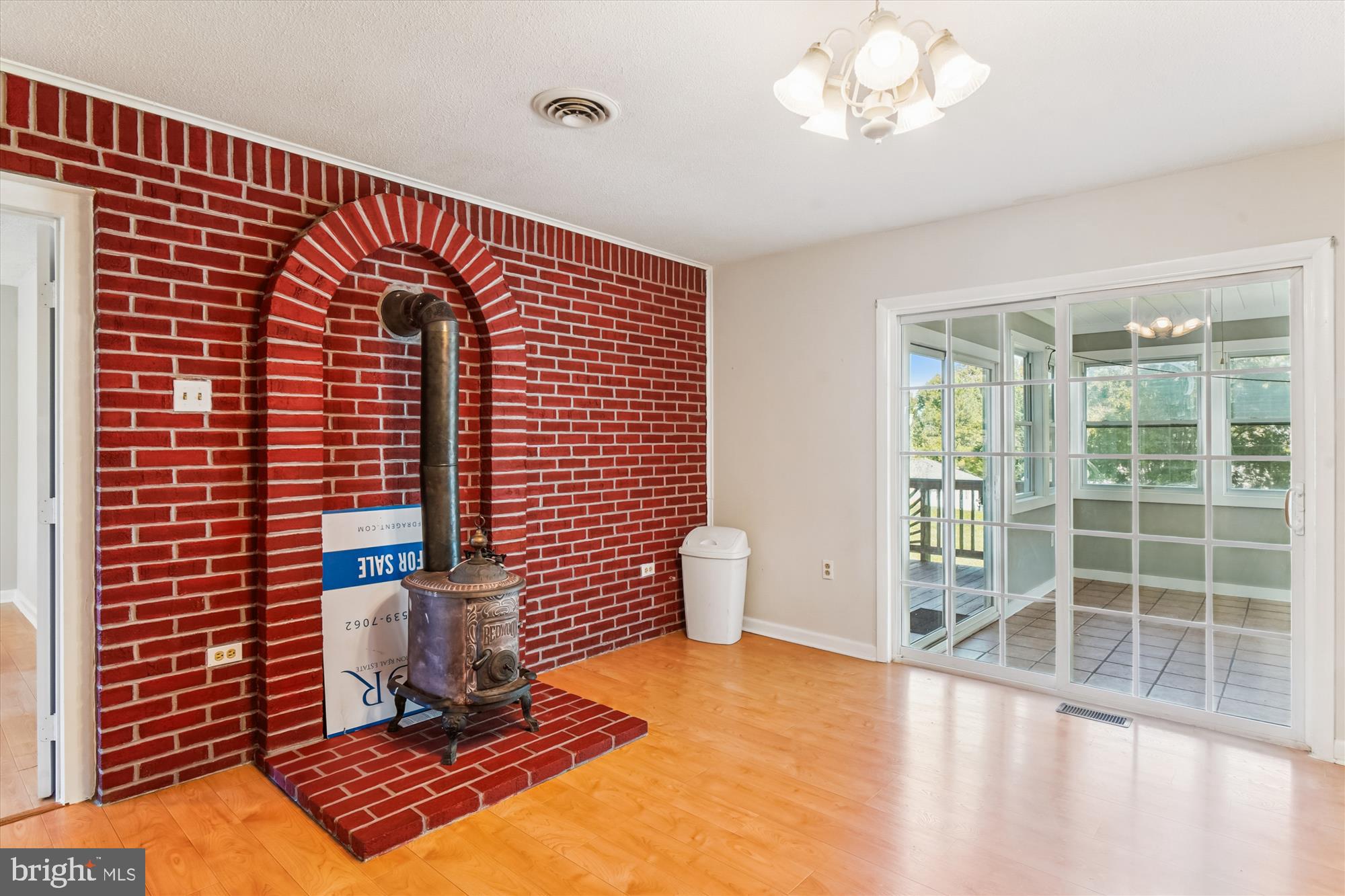 BOSS ARNOLD VILLAGE - Residential