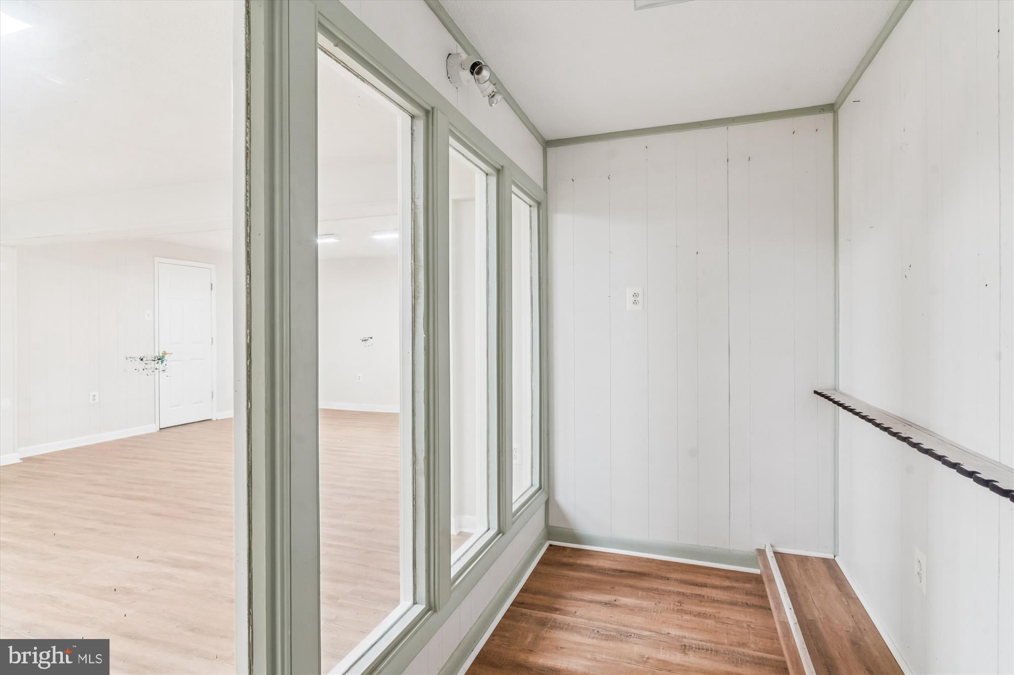 BOSS ARNOLD VILLAGE - Residential