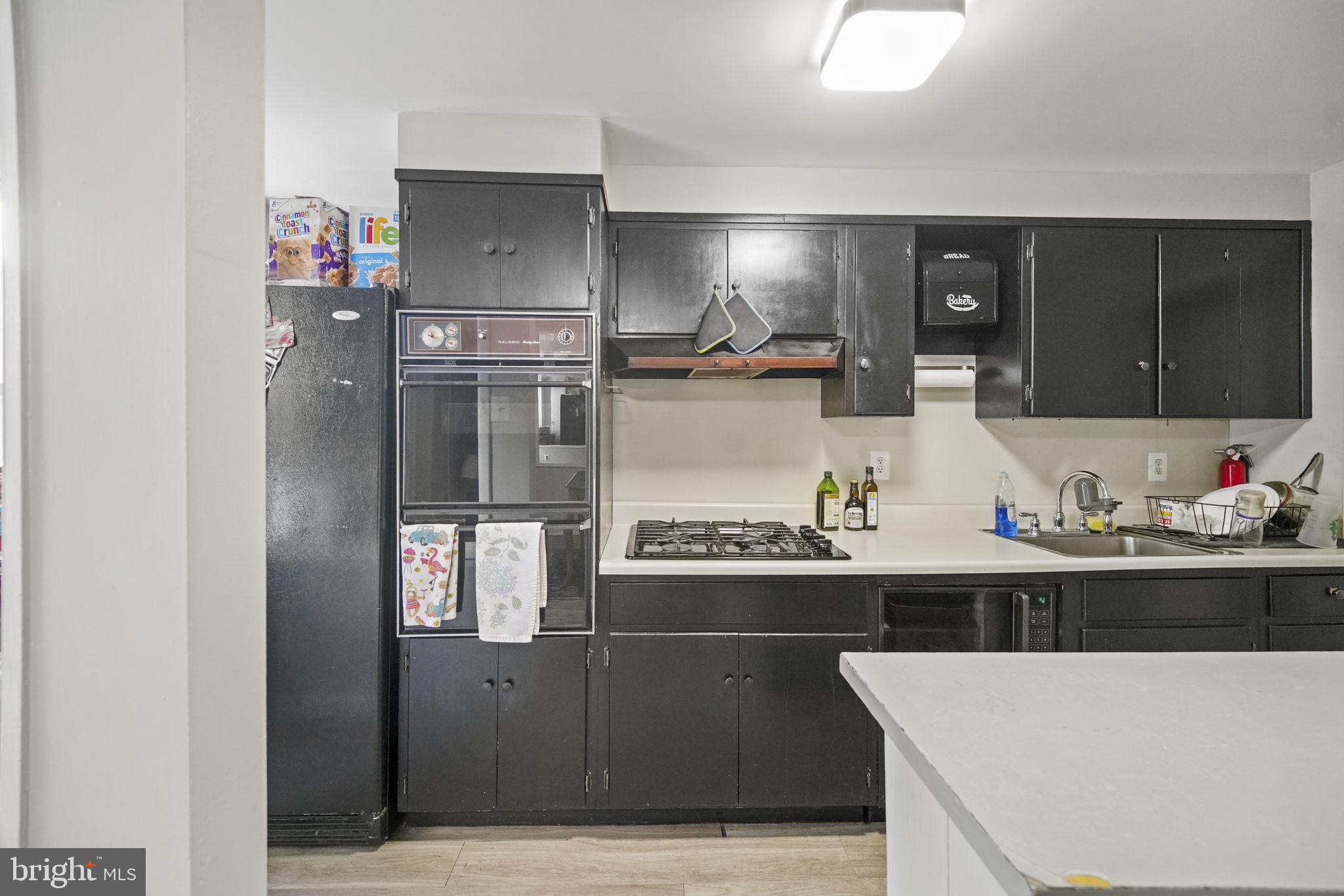 4340 CRESSON STREET 42