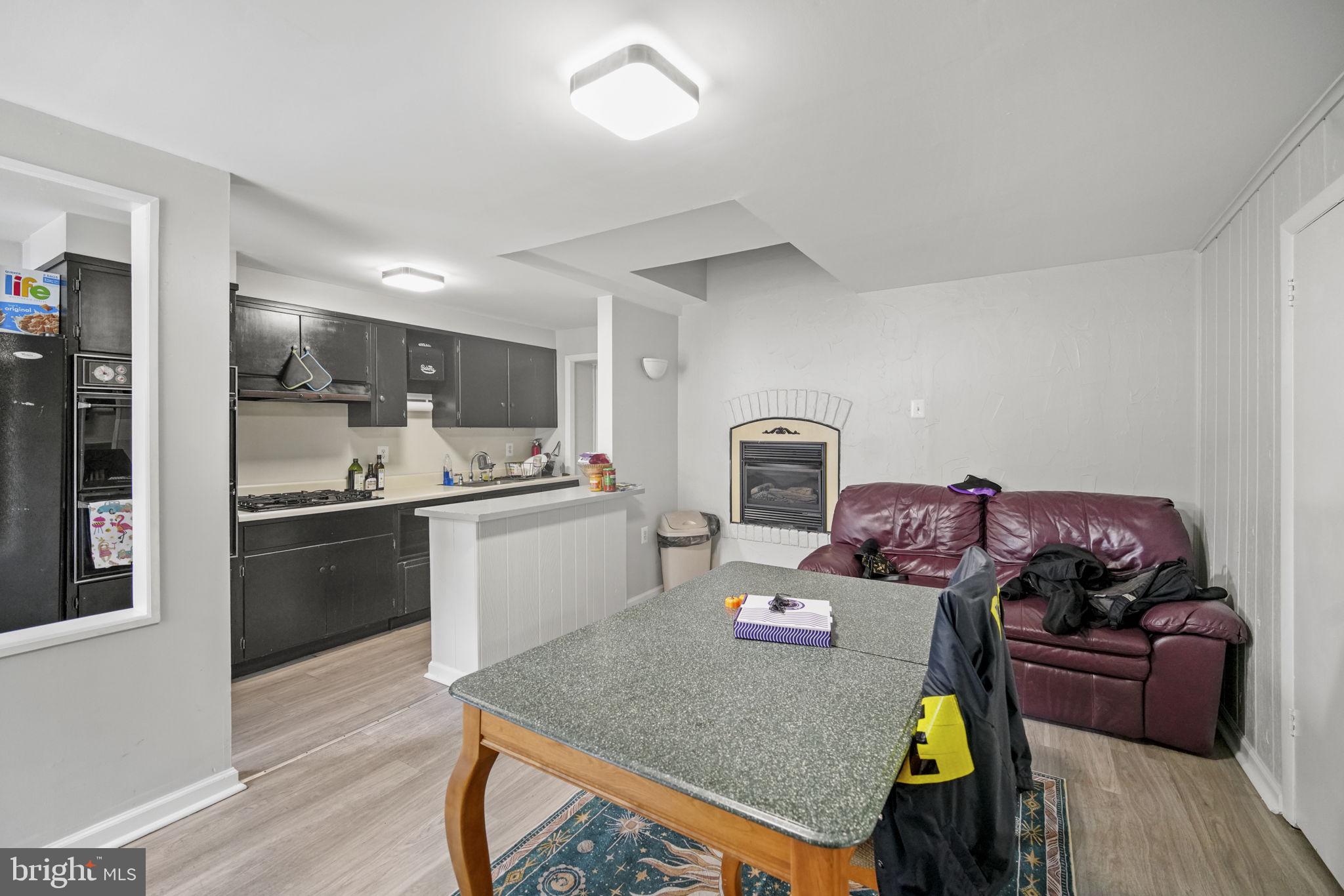 4340 CRESSON STREET 42