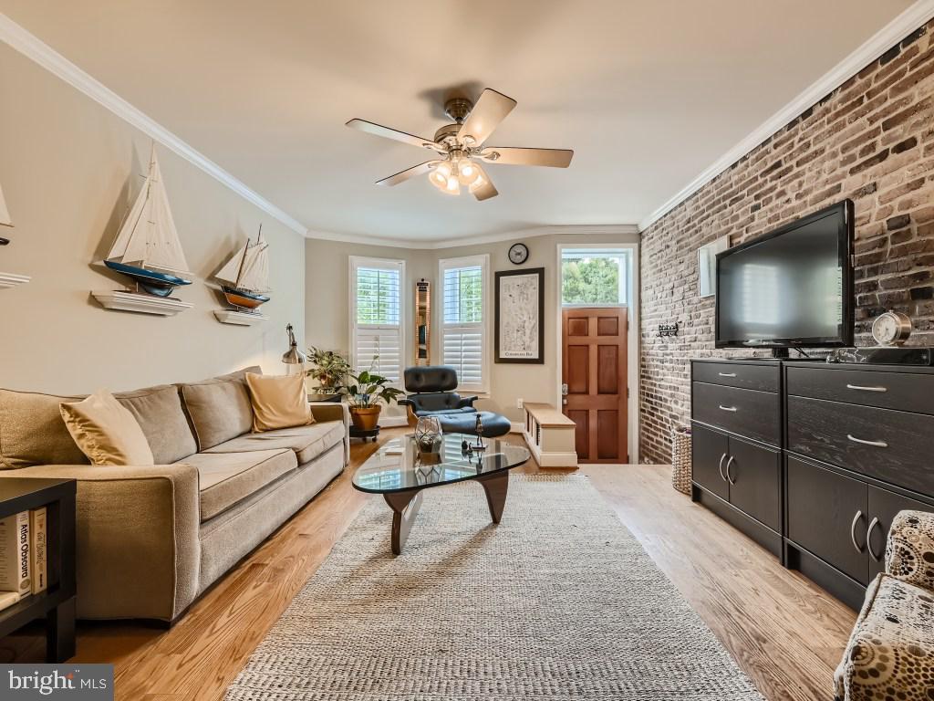 RIVERSIDE - Residential