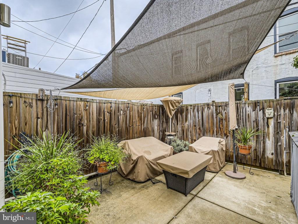 RIVERSIDE - Residential