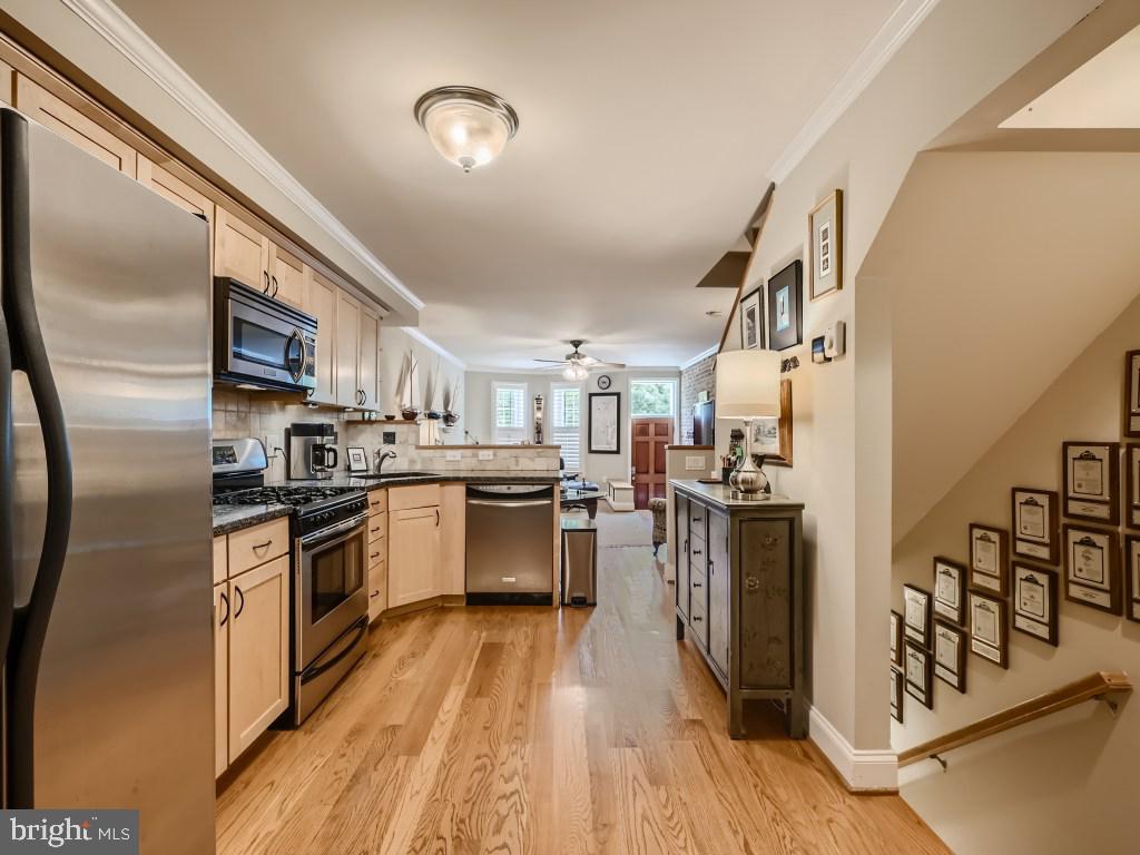 RIVERSIDE - Residential