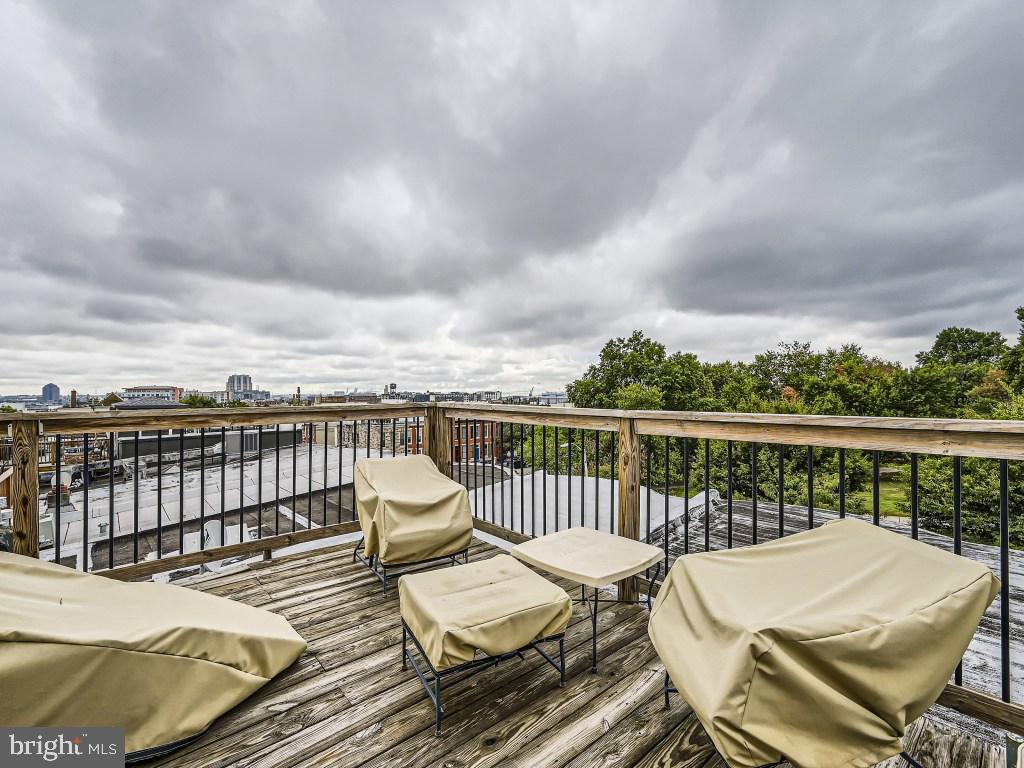 RIVERSIDE - Residential