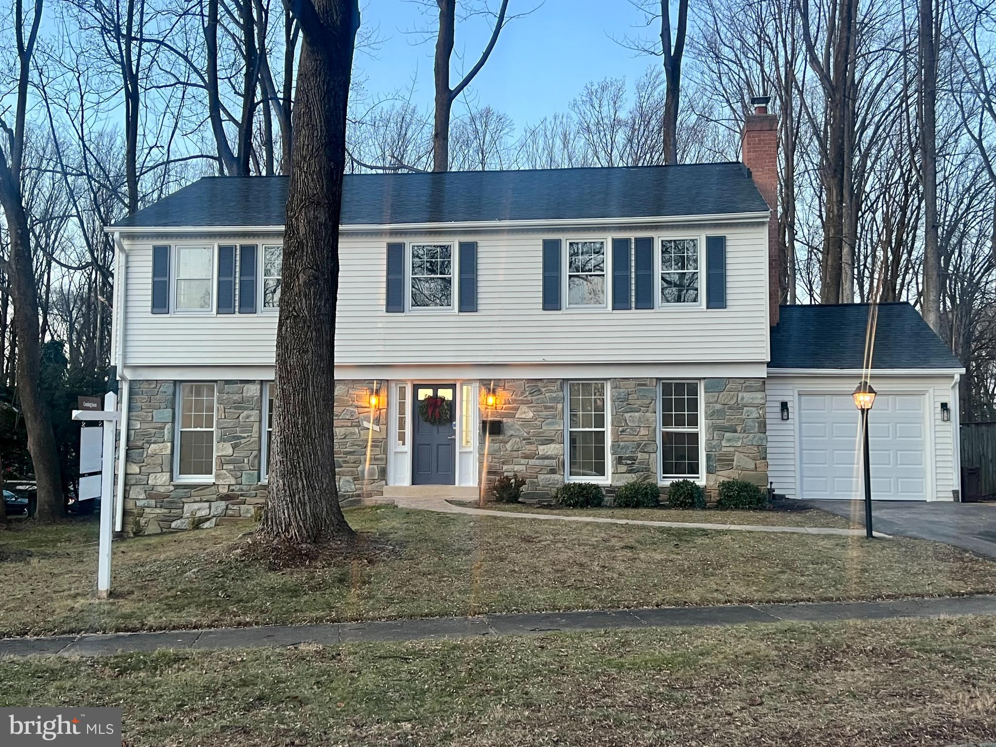 4 HAWTHORN COURT