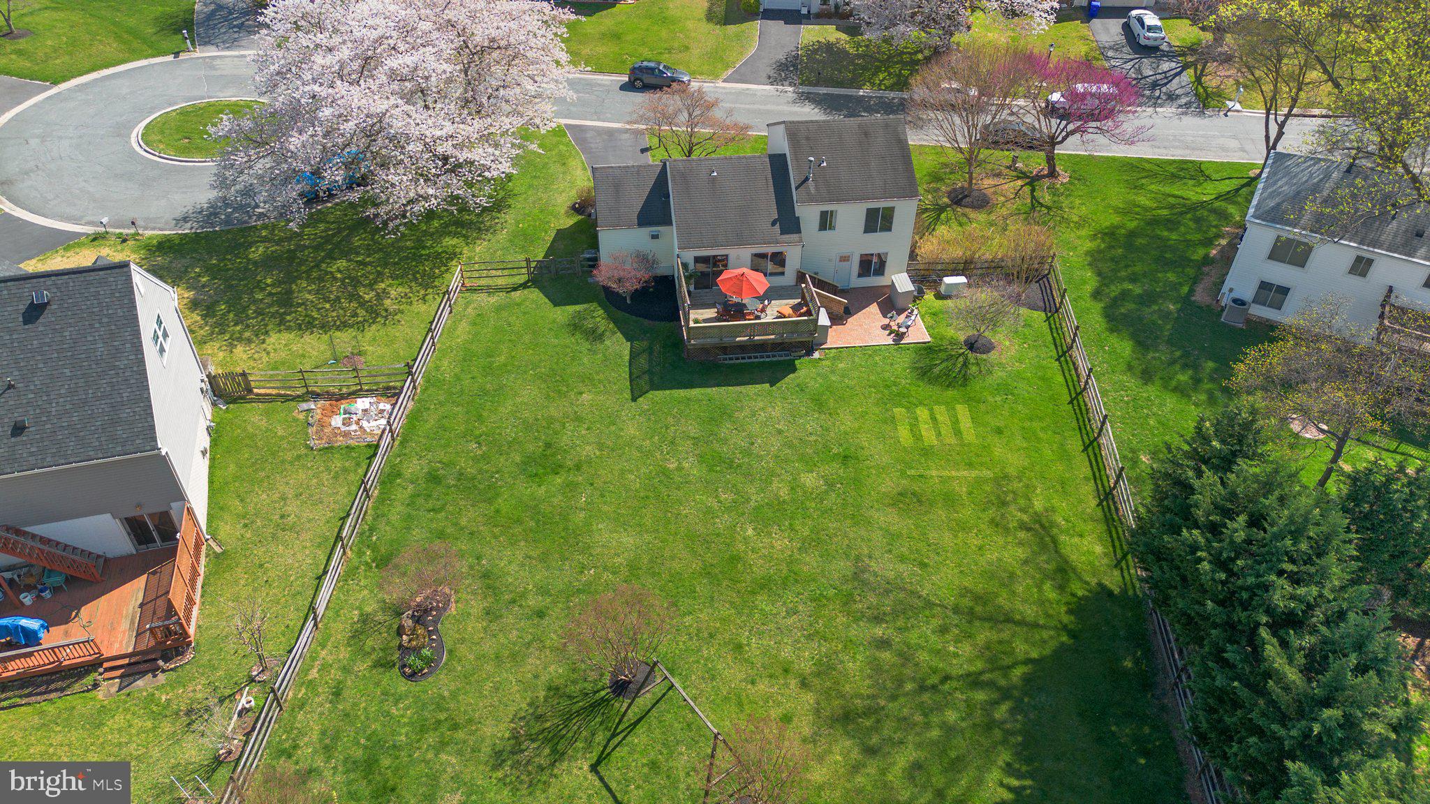 WILLIAMSBURG VILLAGE - Residential