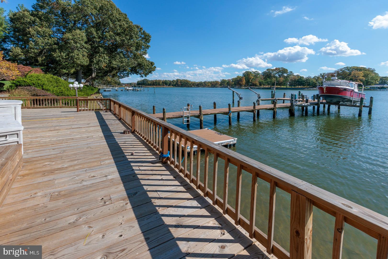 GOVERNOR GRASON MANOR - Residential