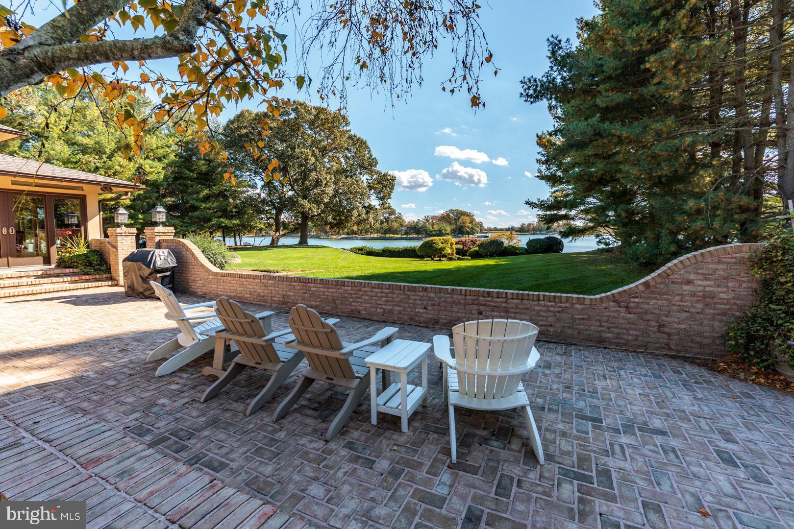 GOVERNOR GRASON MANOR - Residential