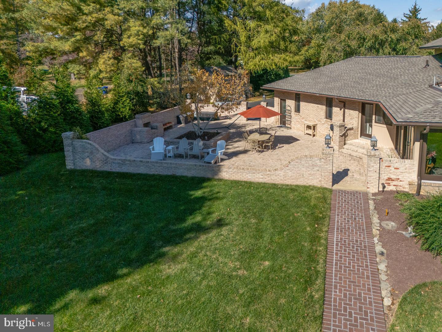 GOVERNOR GRASON MANOR - Residential