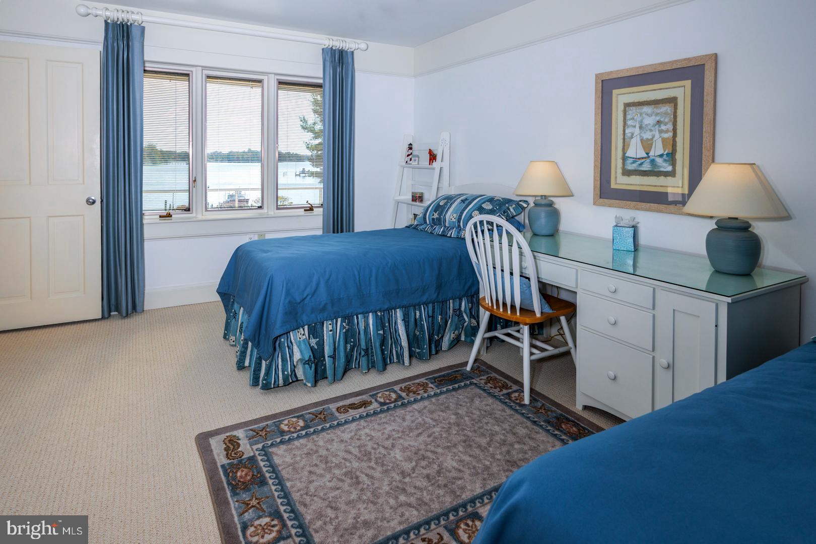 GOVERNOR GRASON MANOR - Residential