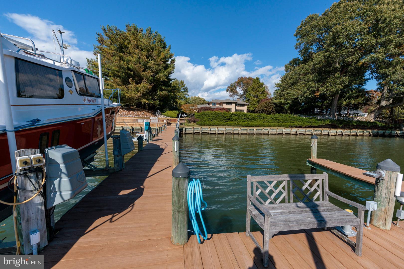 GOVERNOR GRASON MANOR - Residential