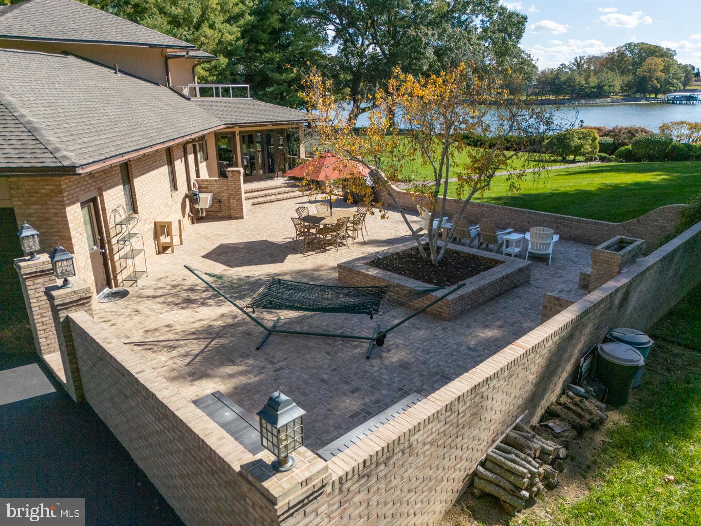 GOVERNOR GRASON MANOR - Residential