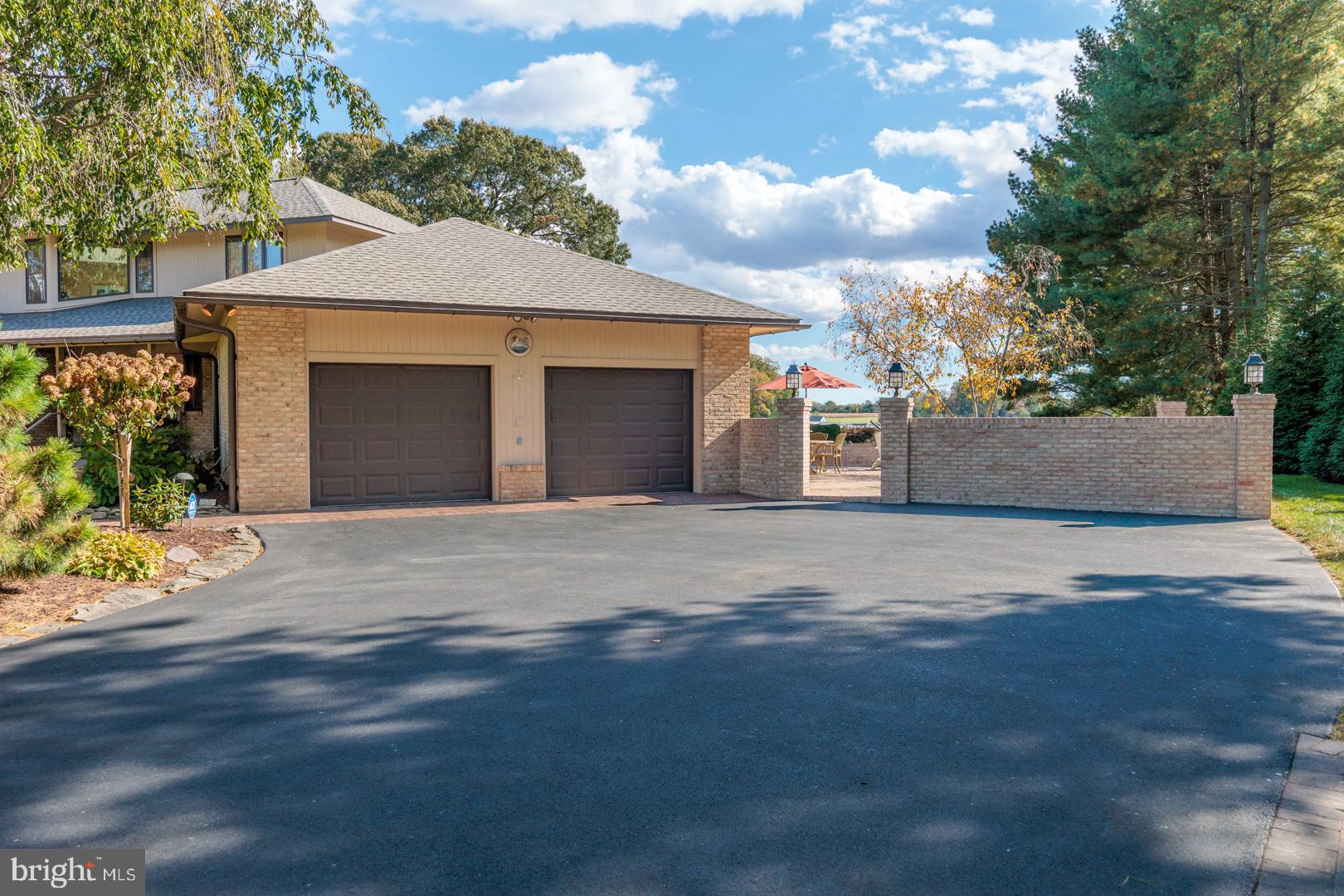 GOVERNOR GRASON MANOR - Residential