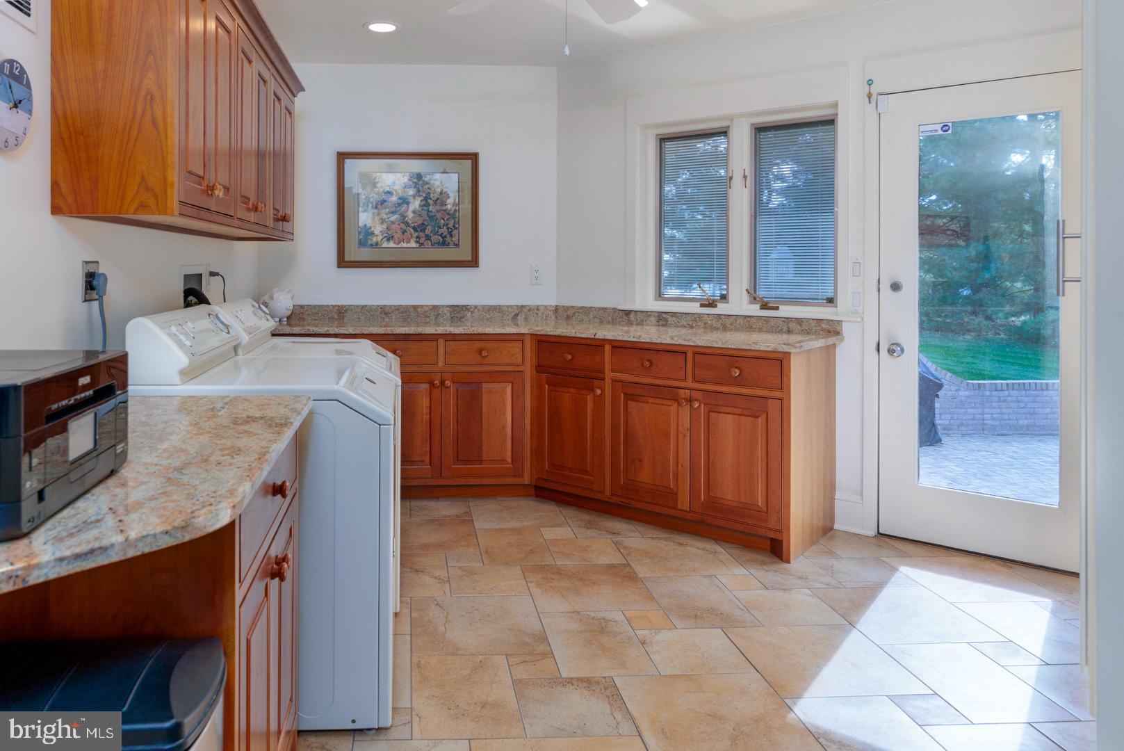 GOVERNOR GRASON MANOR - Residential