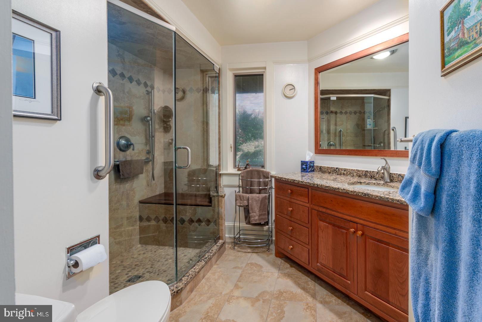 GOVERNOR GRASON MANOR - Residential