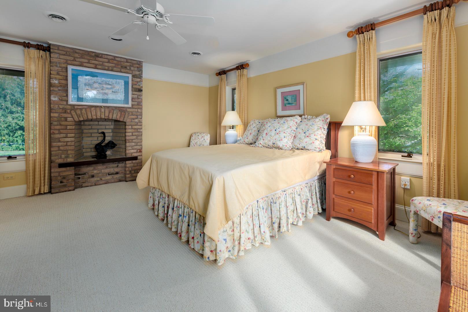 GOVERNOR GRASON MANOR - Residential