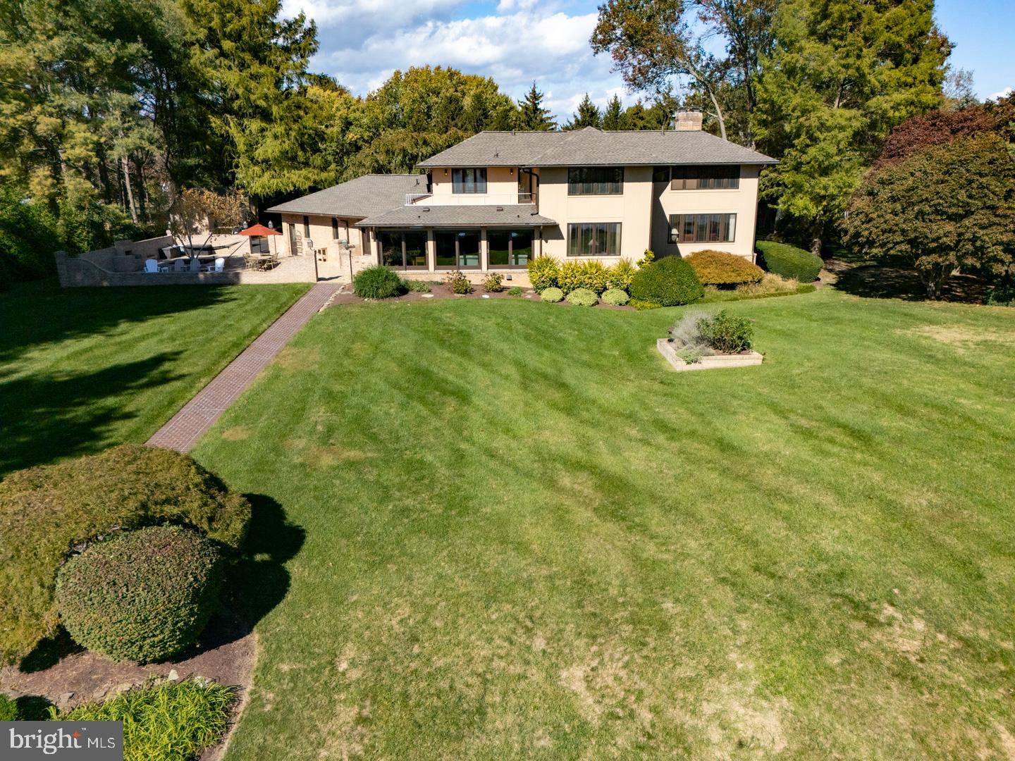 GOVERNOR GRASON MANOR - Residential