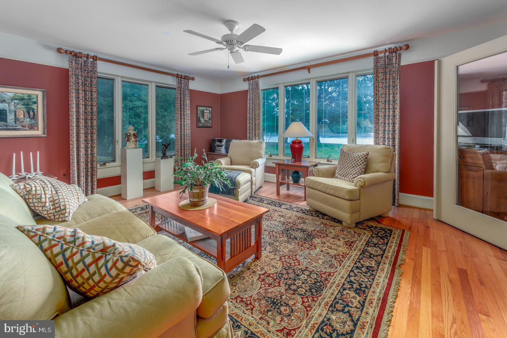 GOVERNOR GRASON MANOR - Residential