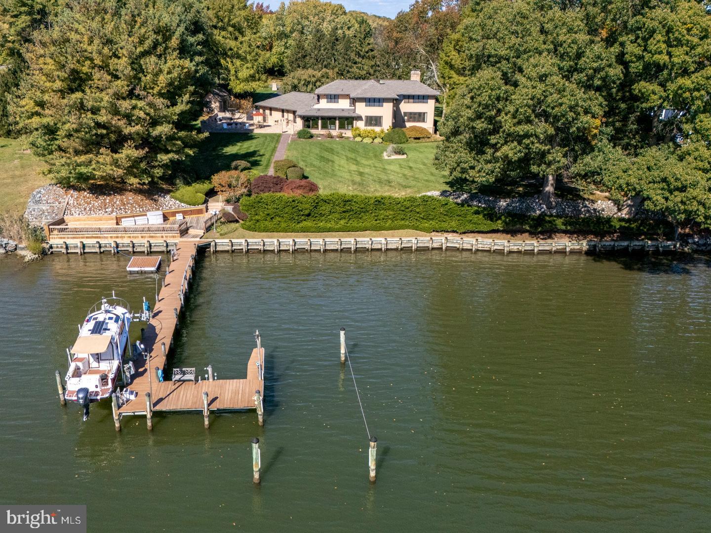 GOVERNOR GRASON MANOR - Residential