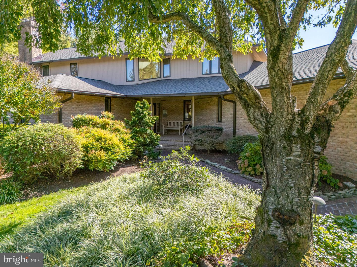 GOVERNOR GRASON MANOR - Residential