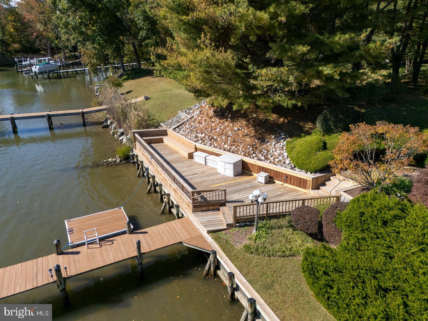 GOVERNOR GRASON MANOR - Residential